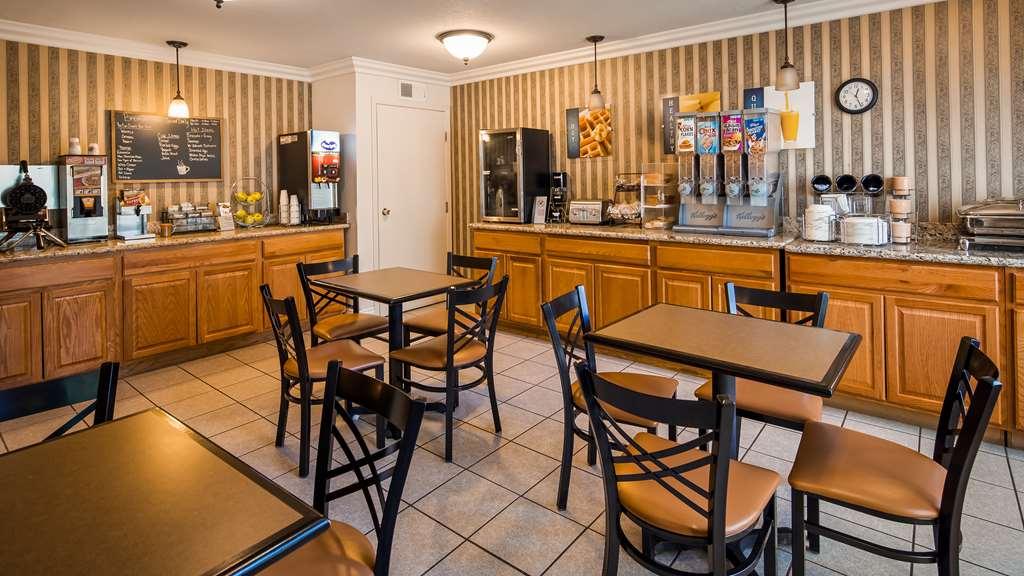 Best Western Colonial Inn Selma Bagian luar foto