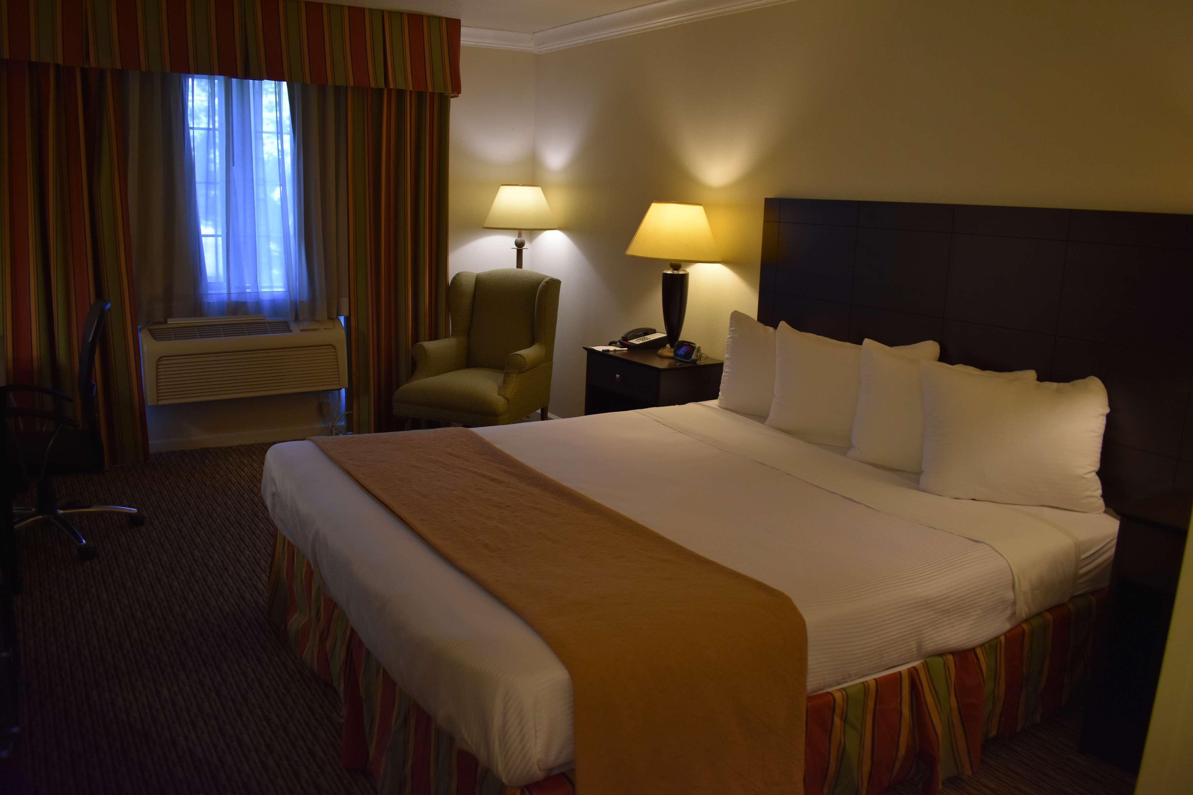 Best Western Colonial Inn Selma Bagian luar foto