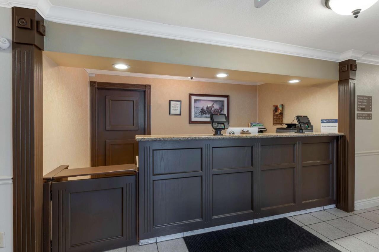 Best Western Colonial Inn Selma Bagian luar foto