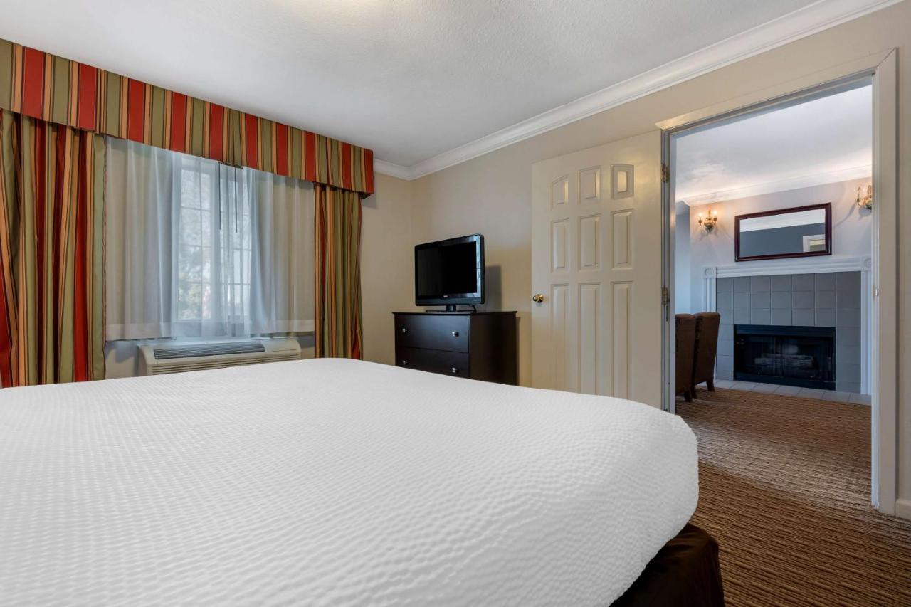 Best Western Colonial Inn Selma Bagian luar foto